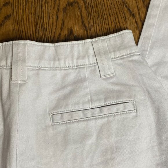 L.L. Bean Classic Fit Flannel lined khaki pants size 6 M/T NWT women's - Picture 6 of 7